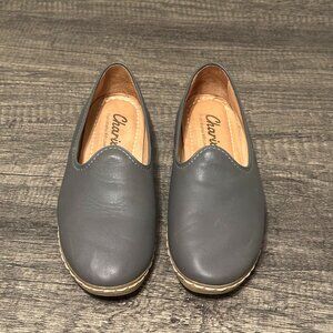 Charix Classic Ultimate Gray Slip-On, Size 37